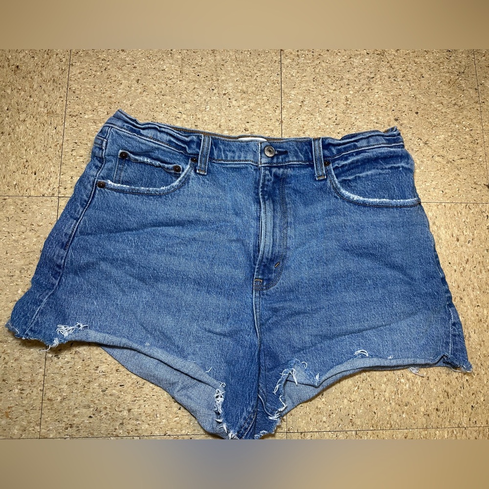 Abercrombie Fitch Womens 90s Relaxed Cut Off High-Rise Denim Jean Shorts 32‎ 14